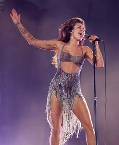 Fotografija Miley Cyrus at 66th GRAMMY Awards, Kevin Mazur