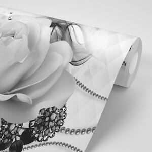 Tapeta crno-bijela ruža s apstrakcijom