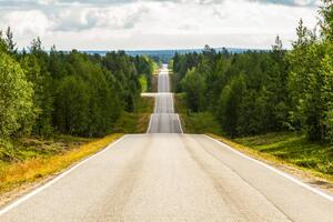 Fotografija Seesaw road in Finland, Marc Espolet Copyright