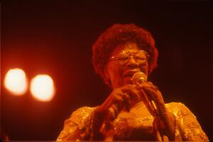 Fotografija Ella Fitzgerald performing at the Bussoladomani, 1980