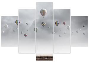 Slika - Baloni nad opečno steno (150x105 cm)