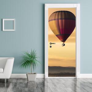 Foto tapeta za vrata - Leteći balon (95x205cm)