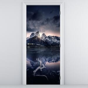 Foto tapeta za vrata - Jezero s planinom (95x205cm)