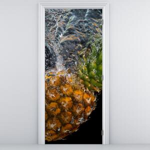 Foto tapeta za vrata - Ananas u vodi (95x205cm)