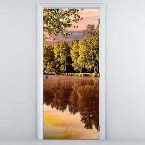 Foto tapeta za vratal - Iza rijeke (95x205cm)