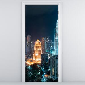 Foto tapeta za vrata - Noć u Kuala Lumpuru (95x205cm)