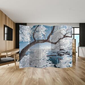 Paravan - Snježno drvo pored vode (210x170 cm)