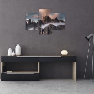 Slika - Talijanski Dolomiti skriveni u magli (90x60 cm)