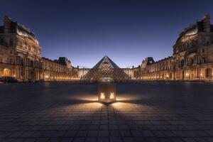 Fotografija Dark Louvre, Jorge Ruiz Dueso