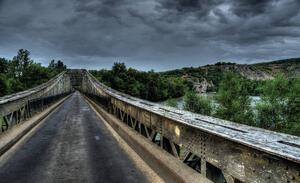 Foto tapeta - Stari metalni most (152,5x104 cm)