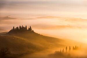 Fotografija Scenic Tuscany landscape at sunrise, Val, Pavliha