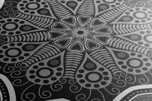 Slika indijska Mandala s cvjetnim uzorkom u crno-bijelom dizajnu