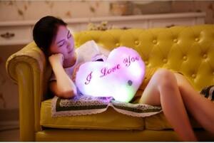 I Love You led jastuk u obliku srca koji mijenja boje