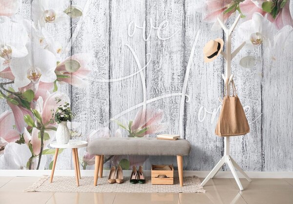 Tapeta vintage orhideja s natpisom - Love begins at home