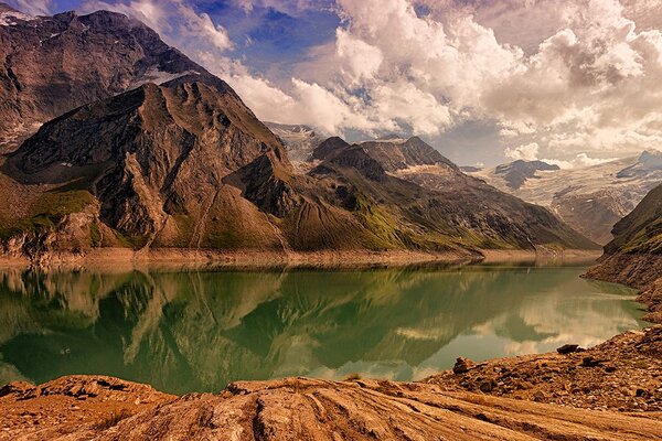 Fototapeta jezero u planinama