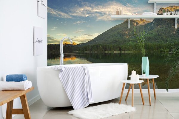 Fototapeta jezero kraj planina