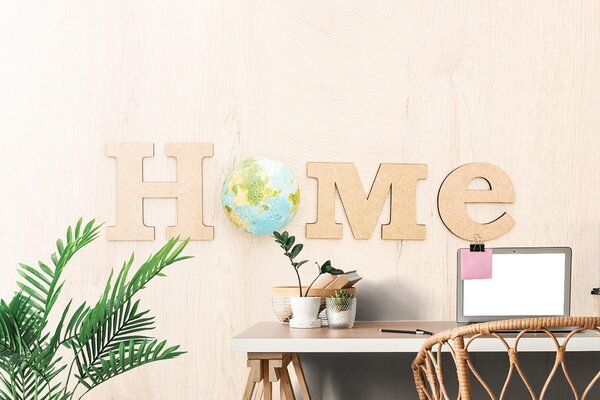 Tapeta s natpisom eko Home
