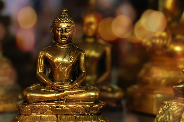 Tapeta Buddha s apstraktnom pozadinom