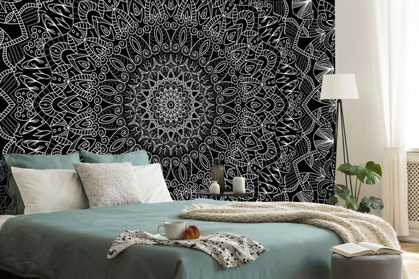 Tapeta detaljna ukrasna Mandala u crno-bijelom dizajnu