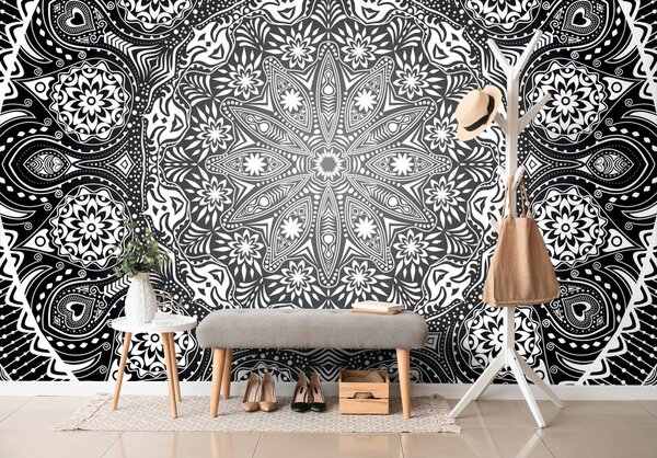 Tapeta ukrasna Mandala s čipkom u crno-bijelom dizajnu
