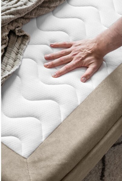 Bež baršunasti sklopiva sofa 225 cm Charming Charlie – Miuform