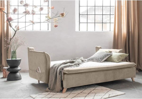 Bež baršunasti sklopiva sofa 225 cm Charming Charlie – Miuform
