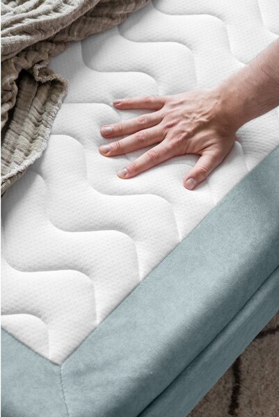 Svijetlo plava baršunasti sklopiva sofa 225 cm Charming Charlie – Miuform