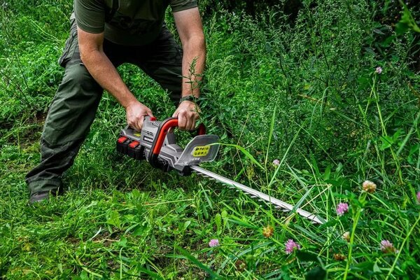 Akumulatorske škare za živicu Energy + 18V, Li-Ion, 58G032 GRAPHITE