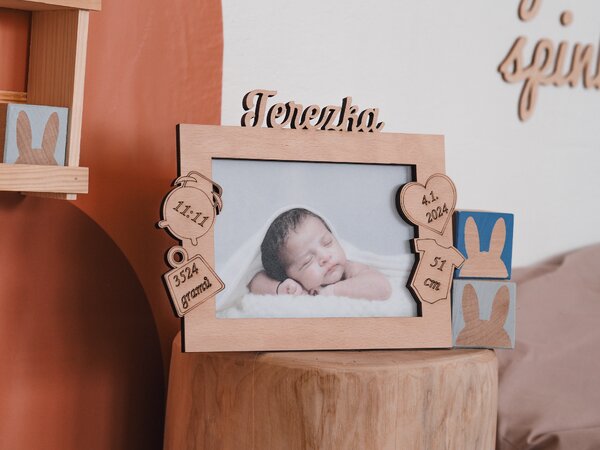 ATMOWOOD Drveni okvir za fotografije s imenom za rođenje djeteta 18 x 13 cm