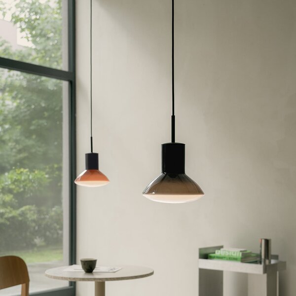 GRUPA Onda viseća lampa, breskvaste boje, Ø 17 cm, staklo, GU10, prigušiva, Ružičasta ruža, Dnevni boravak/blagovaonica, Aluminij