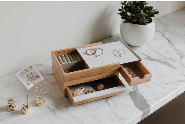 Organizator nakita Stowit – Umbra