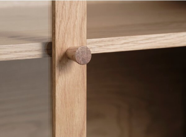 Vitrina od punog hrasta u prirodnoj boji 190x90 cm Elba – Unique Furniture