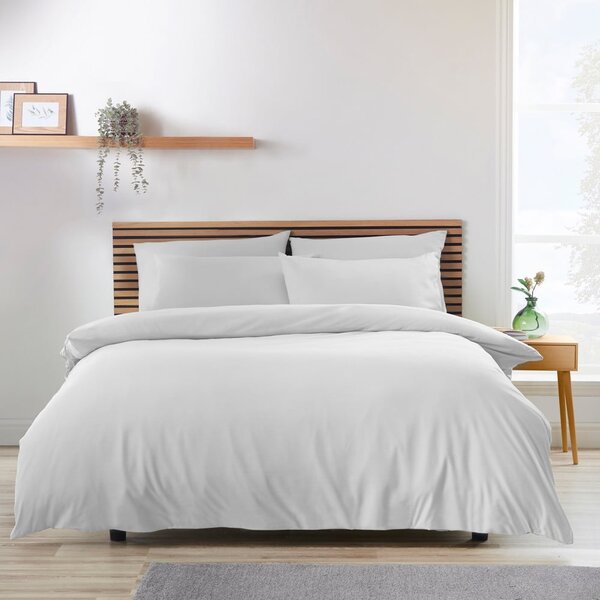 Bijela posteljina za bračni krevet 200x200 cm So Soft Easy Iron – Catherine Lansfield