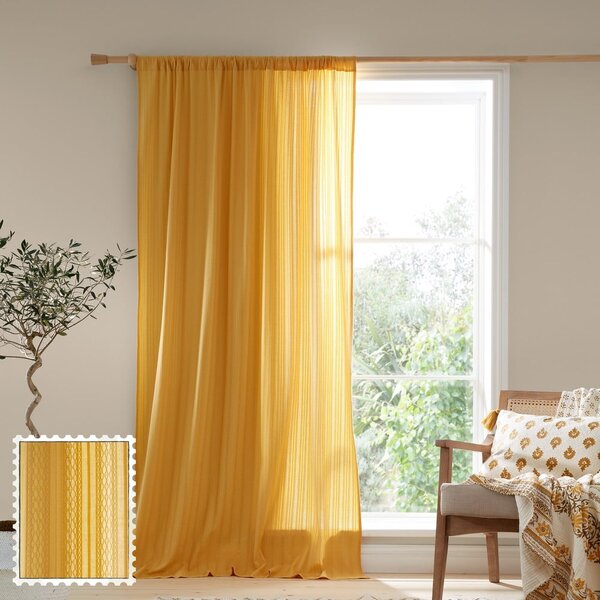 Žuta prozirna zavjesa 140x183 cm Zofia Broderie Anglaise – Pineapple Elephant