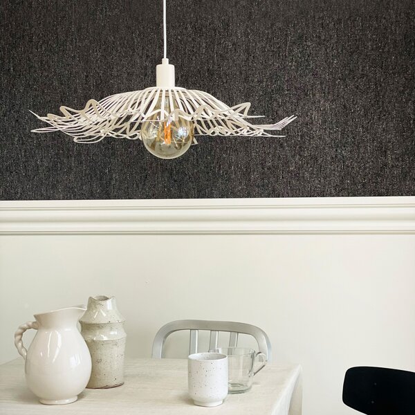 Dyberg Larsen Flora viseća lampa, biserno bijela, Ø 60 cm, metal, prigušiva, Bijela, Dnevni boravak/blagovaonica, Metal