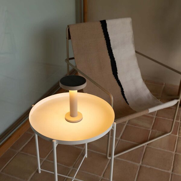 FARO BARCELONA Solarna LED stolna lampa Cairo, bež, plastika, IP44, 21 cm, prigušiva, Bež, Dnevni boravak/blagovaonica, Plastika