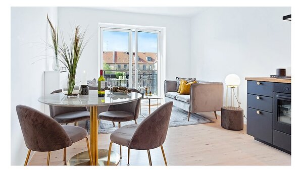 Okrugli blagovaonski stol s pločom stola u mramornom dekoru ø 110 cm Bolzano – House Nordic