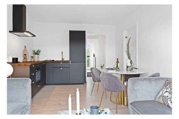 Okrugli blagovaonski stol s pločom stola u mramornom dekoru ø 110 cm Bolzano – House Nordic