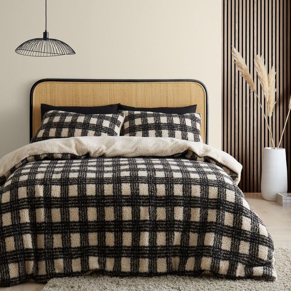 Crno-krem posteljina za bračni krevet od mikropliša 200x200 cm Cosy Borg Sherpa – Catherine Lansfield