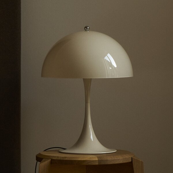 Louis Poulsen Stolna lampa Panthella 320, bež, Ø 32 cm, E14, Bež, Dnevni boravak/blagovaonica, Plastika
