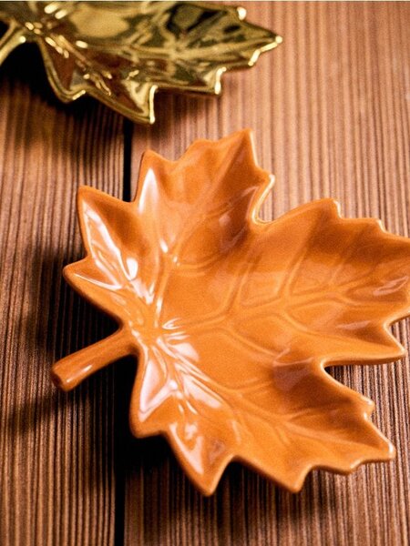 Sinsay - Dekorativni keramički pladanj u obliku lista