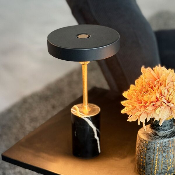 Dyberg Larsen LED punjiva stolna lampa Starlight, crna/mesing, prigušiva, Crno, Dnevni boravak/blagovaonica, Metal