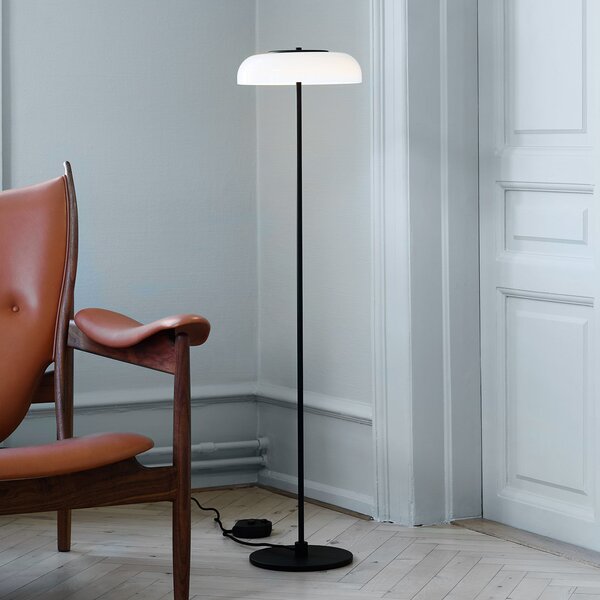 Nuura Aps LED podna lampa Blossi, visina 120 cm, crna/opal, prigušiva, Crno, Dnevni boravak/blagovaonica, Metal