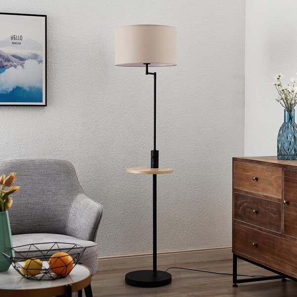 Lindby podna lampa Zinia, crna, polica, USB port, Crno, Dnevni boravak/blagovaonica, Metal