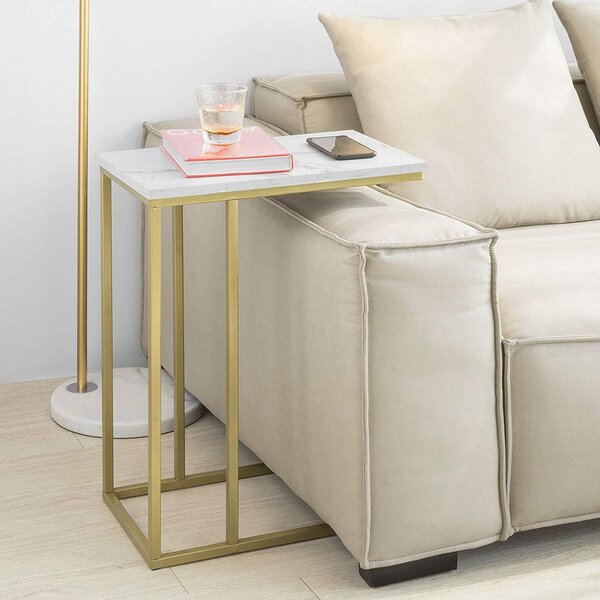 Pomoćni stolić mramornog izgleda