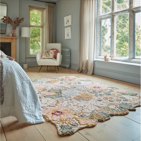 Svijetlo ružičasti ručno rađen vunen tepih 120x170 cm Daphne Shaped Floral – Flair Rugs