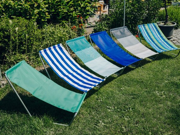 Set 2 kom sklopivih ležaljki za plažu SAND, plavo-bijele