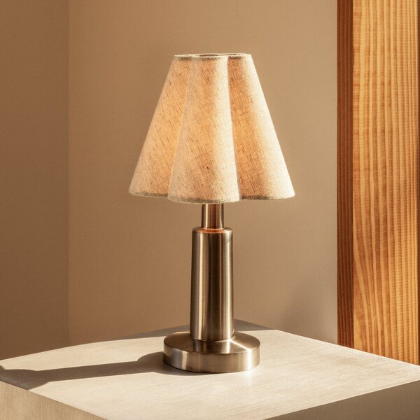 Audo Copenhagen Admiral punjiva stolna lampa, krom/bež, 27 cm, tkanina, prigušiva, Bež, Dnevni boravak/blagovaonica, Plastika