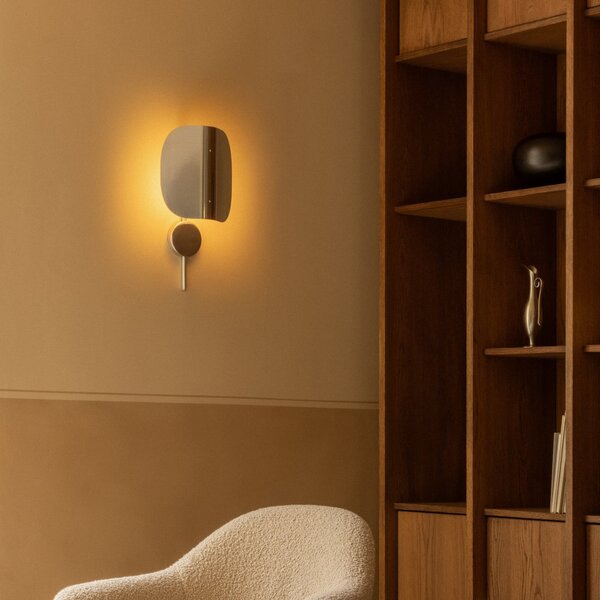 Audo Copenhagen Zidna lampa Wing, aluminij, 47 cm, s utikačem, podesiva, Metalik, Područje hodnika, Aluminij