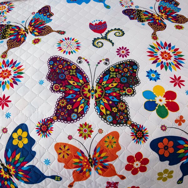Prekrivač za krevet ŠARENI LEPTIR bijeli Dimenzije: 170 x 210 cm